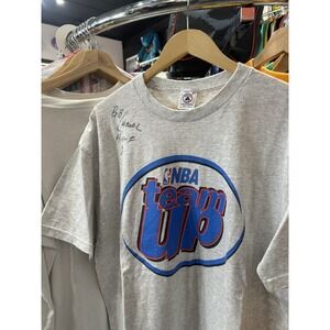 Vintage 90s NBA Team Up Center Logo Graphic T-shirt Size XL Made In USA